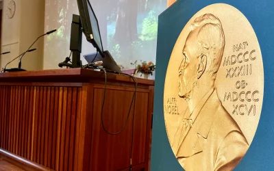 Por qué el Nobel de Economía Simon Johnson cree que deberíamos empezar a pagar por usar TikTok o Instagram